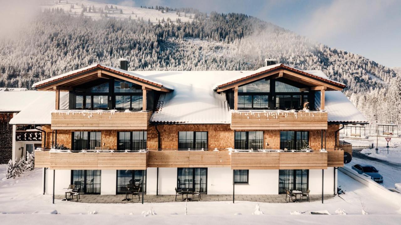 באד הינדלאנג Alpin Lodges - Moderne Appartements Mit Zugang Zu 3000 Qm Spa Panoramahotel Oberjoch מראה חיצוני תמונה